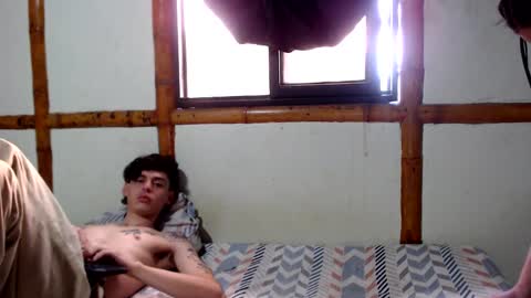 Mia  Sam online show from December 15, 2025, 4:33 pm