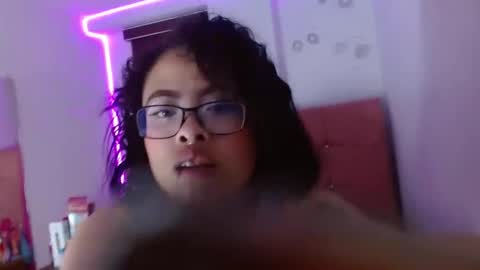 MIA VELEZ online show from January 6, 2025, 1:53 am