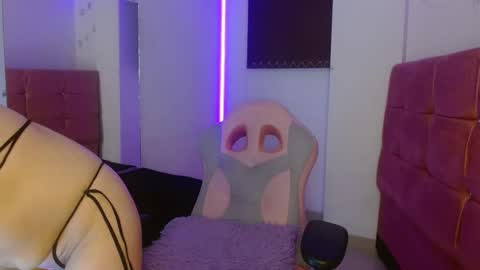 MIA VELEZ online show from January 10, 2025, 3:18 am
