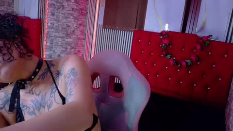 Snapshot of miahernadez303av chatting on April 10, 2026, 4:06 am MIA VELEZ online show from April 10, 2026, 4:06 am