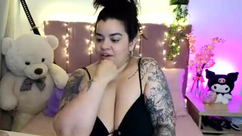 Miah Joness online show from August 3, 2026, 5:06 am