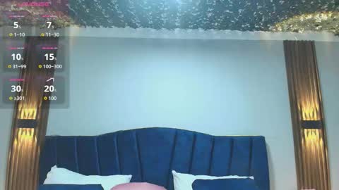 MIA HOTMEZ online show from September 26, 2025, 11:36 am