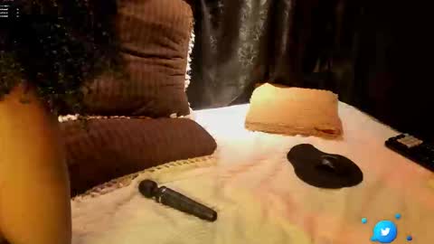 Mia online show from February 3, 2026, 6:40 am