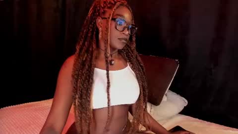 Snapshot of miaknox chatting on July 3, 2026, 12:28 am Mia online show from July 3, 2026, 12:28 am