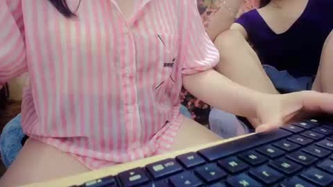 Snapshot of mialala205221 chatting on October 15, 2025, 12:27 pm Mia online show from October 15, 2025, 12:27 pm