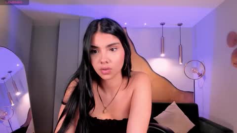 Call me Mia  online show from September 16, 2025, 7:26 pm