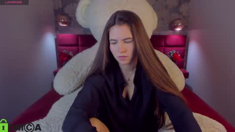 Mia online show from January 31, 2025, 5:51 am