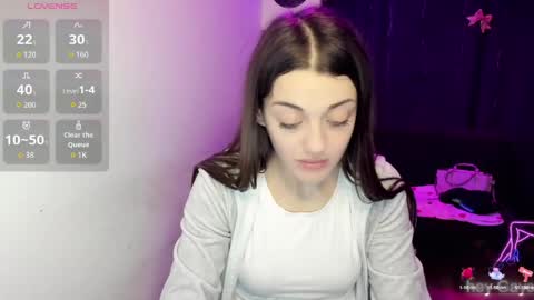 mialune01 online show from March 23, 2026, 8:18 am