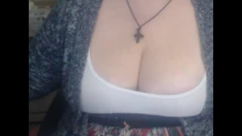 Snapshot of miamimistress chatting on January 22, 2025, 5:05 am maya online show from January 22, 2025, 5:05 am