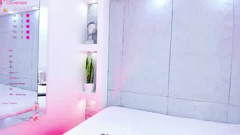 Mia Mistrex online show from October 23, 2025, 4:23 am