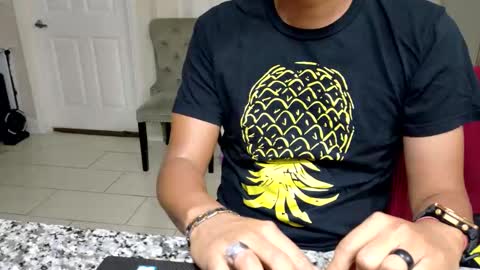 miamiswinger79 online show from May 9, 2026, 5:12 am