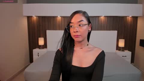 MiaMonroe online show from September 19, 2025, 7:47 pm