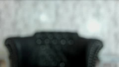 Mia   -5 7001400 Follow  online show from January 28, 2025, 3:46 pm