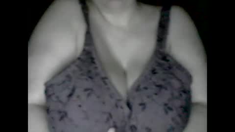 Snapshot of miamooreh chatting on May 15, 2026, 8:27 pm miamooreh online show from May 15, 2026, 8:27 pm