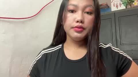 miamore_avida online show from May 4, 2026, 3:35 am