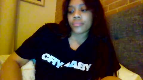 Snapshot of miamuffin8 chatting on October 7, 2025, 11:46 pm MiaMuffn online show from October 7, 2025, 11:46 pm