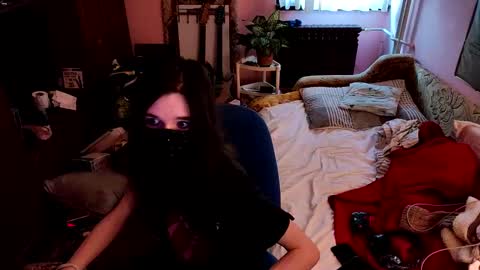 Kristien online show from February 23, 2025, 3:18 pm