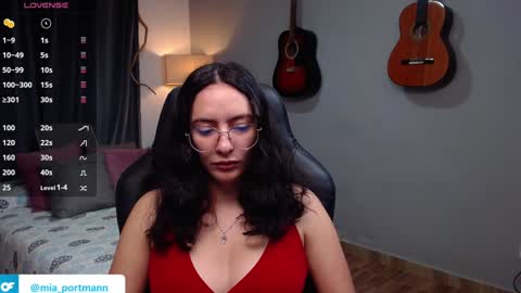 MIAPORTMANN online show from January 20, 2025, 12:18 pm