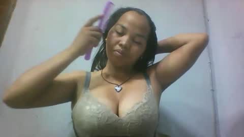 Snapshot of miarii chatting on March 25, 2026, 5:46 am miarii online show from March 25, 2026, 5:46 am