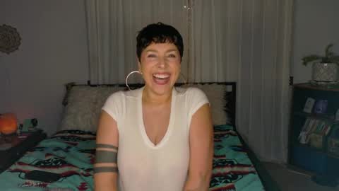 Mia Rivera online show from May 28, 2026, 8:00 am