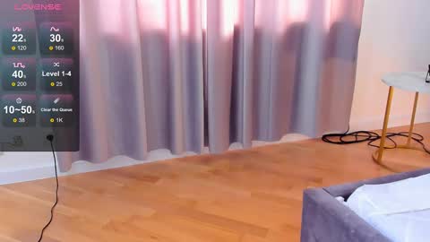 miarommano online show from January 5, 2025, 11:26 am