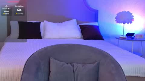 miarommano online show from March 12, 2025, 11:31 am