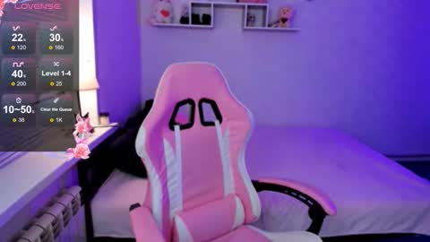 Snapshot of miascarlettttt chatting on October 22, 2025, 7:02 pm Mia online show from October 22, 2025, 7:02 pm