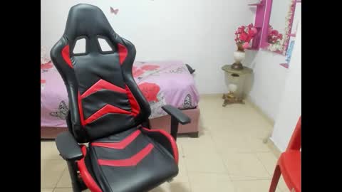 Snapshot of miasexi_hot11 chatting on April 22, 2026, 10:55 pm miasexi_hot11 online show from April 22, 2026, 10:55 pm