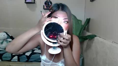 mia online show from April 20, 2026, 2:58 am