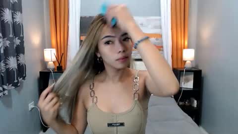 Snapshot of miasmith09 chatting on February 9, 2026, 1:09 am Pau and jence online show from February 9, 2026, 1:09 am