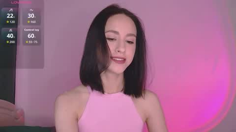 Mia online show from October 8, 2025, 6:22 am