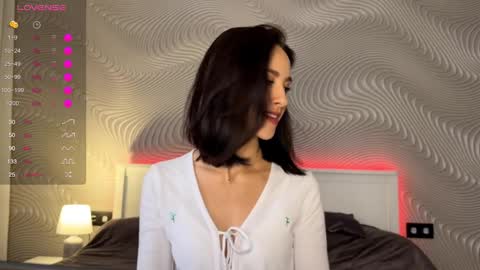 Mia online show from February 17, 2026, 6:32 am