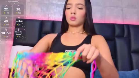 Mia Sweetth online show from October 17, 2025, 1:03 pm