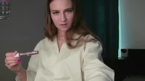 Snapshot of miasweetti chatting on June 1, 2026, 3:52 am Mia online show from June 1, 2026, 3:52 am