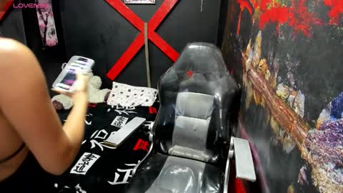 Mariana online show from November 24, 2025, 12:27 pm