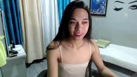 Mia online show from December 29, 2024, 8:15 pm