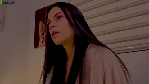 Mia online show from February 21, 2026, 9:21 am