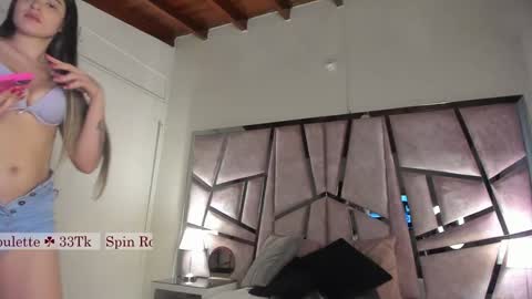 Mia Villalobos online show from January 15, 2025, 10:13 pm