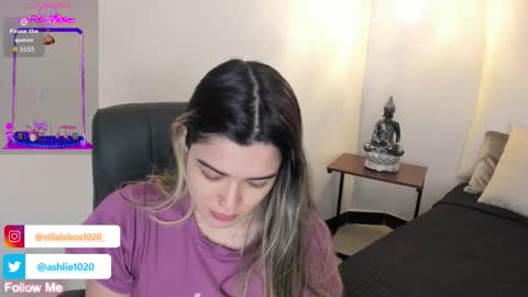 Mia Villalobos online show from October 21, 2025, 11:55 am