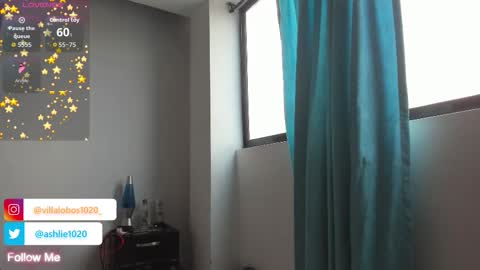 Mia Villalobos online show from December 22, 2025, 6:49 pm