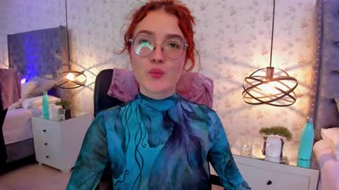 Mia winx  online show from February 14, 2025, 4:37 am