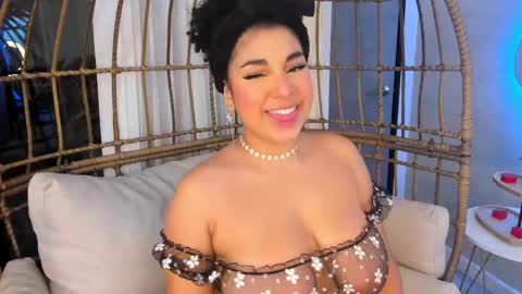 Mia online show from February 19, 2025, 4:01 am