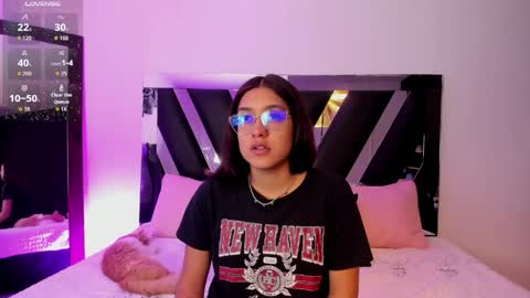 Snapshot of miayiron chatting on May 27, 2026, 12:35 pm MiaIron online show from May 27, 2026, 12:35 pm
