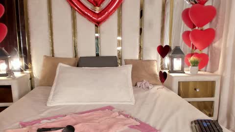 micaelahott_ online show from February 3, 2025, 3:09 am