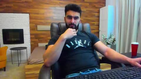 MicahLane online show from December 4, 2025, 5:50 am