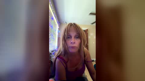 Snapshot of micandbri7482 chatting on May 26, 2026, 9:33 pm micandbri7482 online show from May 26, 2026, 9:33 pm