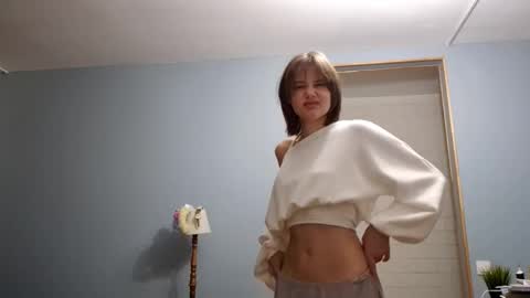 Luna online show from October 8, 2025, 4:26 pm