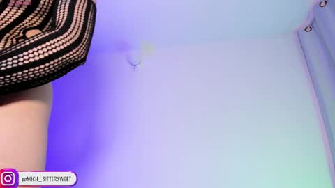 Snapshot of mich_bittersweet chatting on February 13, 2025, 5:11 pm online show from February 13, 2025, 5:11 pm