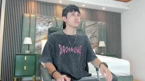 Michael online show from September 28, 2025, 1:16 pm