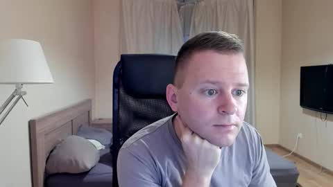 Snapshot of michael_birkin chatting on October 5, 2025, 4:00 am Michael Birkin online show from October 5, 2025, 4:00 am